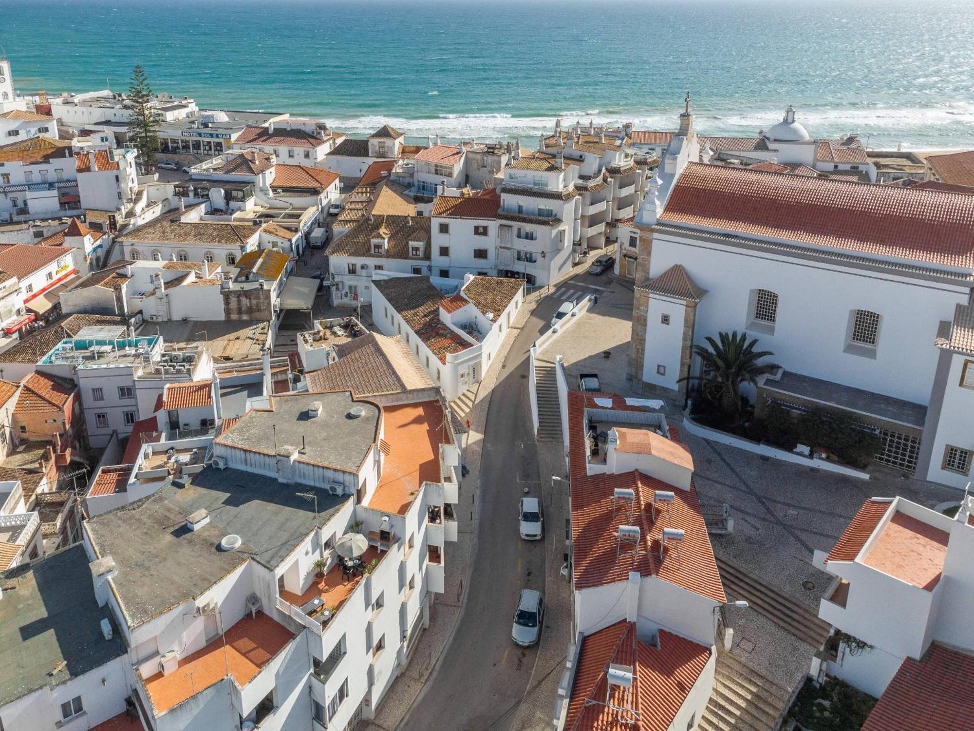 Lena'S Beach House By Hellovacations Albufeira Buitenkant foto